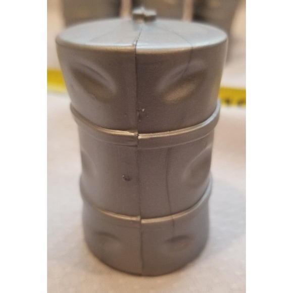 Lot of 9 Gray Barrels for Train Sets Play Sets Cake Decorating Crafts - Picture 6 of 10